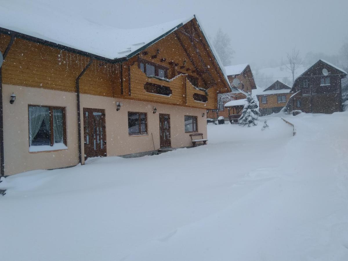 Приватна Садиба "Гереджука" Worochta Exterior foto